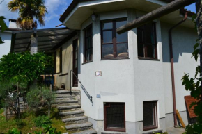 Ferienhaus mit Garten in CH 6616 Losone Tessin Casa Sabina